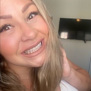 Meet your Posher, Stacy